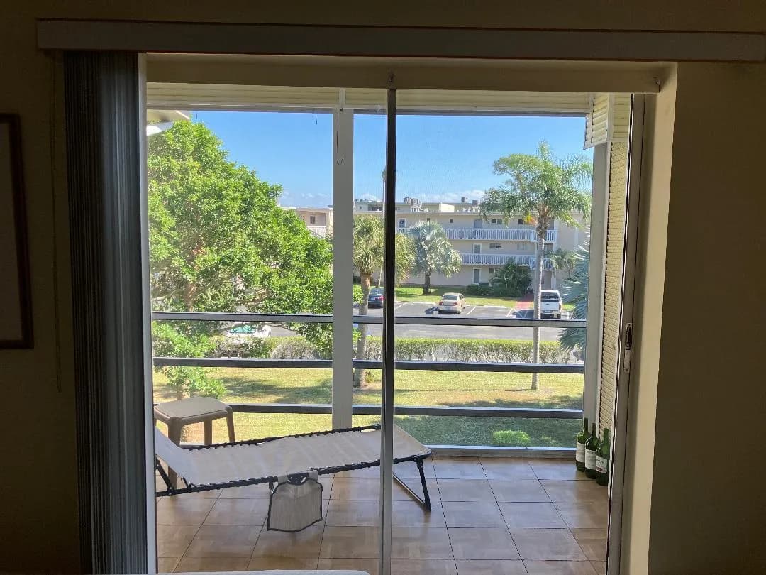 2615 Garden Drive N 305, Lake Worth, Florida 33461