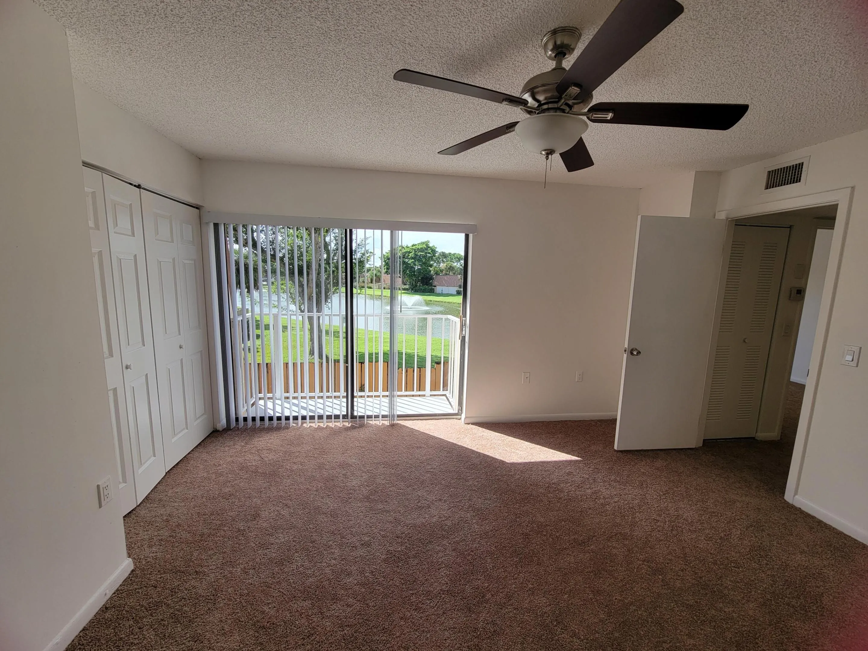 588 Green Springs Place 588, West Palm Beach, Florida 33409 — photo 13