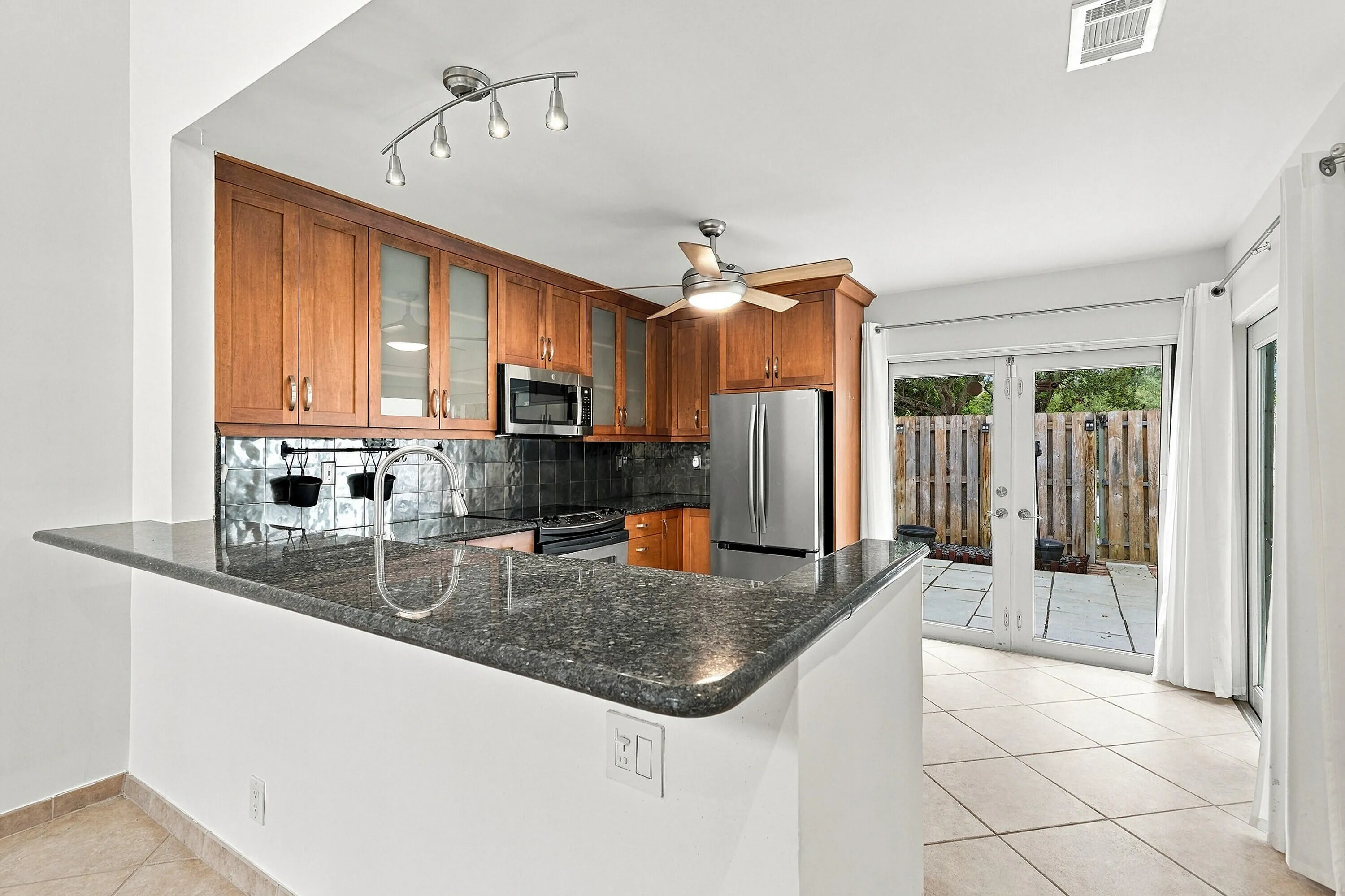 341 City View Drive, Fort Lauderdale, Florida 33311 — photo 9
