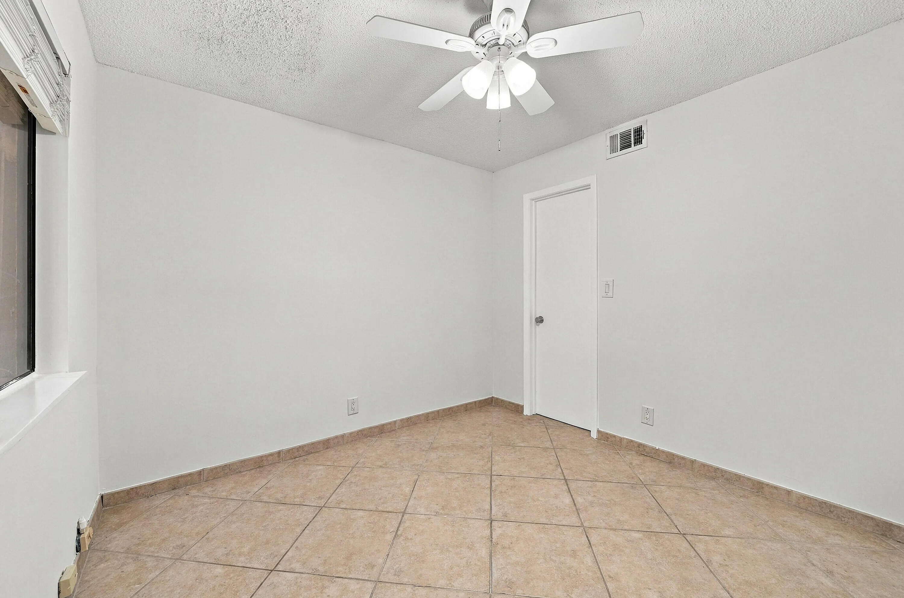 341 City View Drive, Fort Lauderdale, Florida 33311 — photo 15