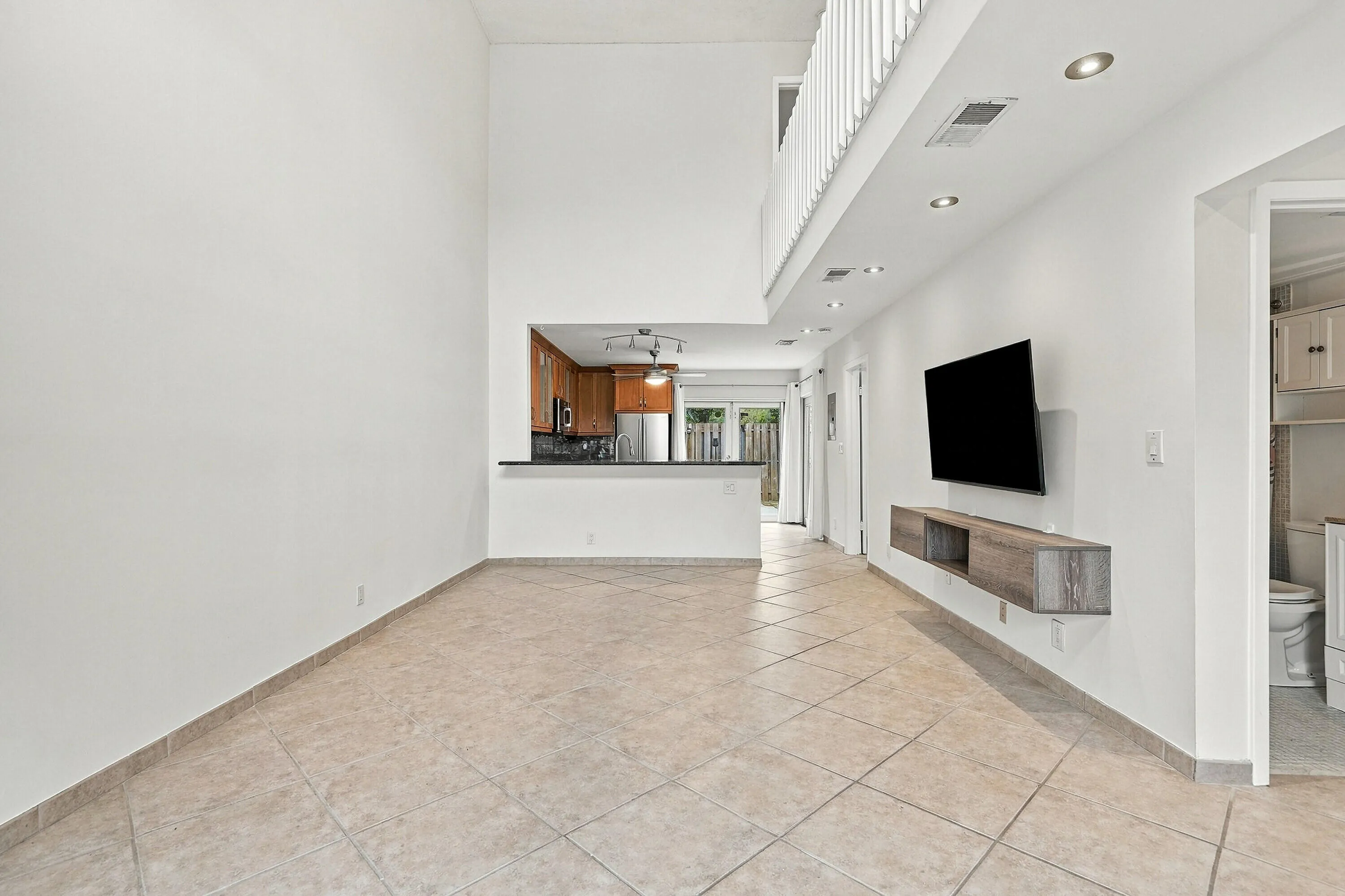 341 City View Drive, Fort Lauderdale, Florida 33311 — photo 8