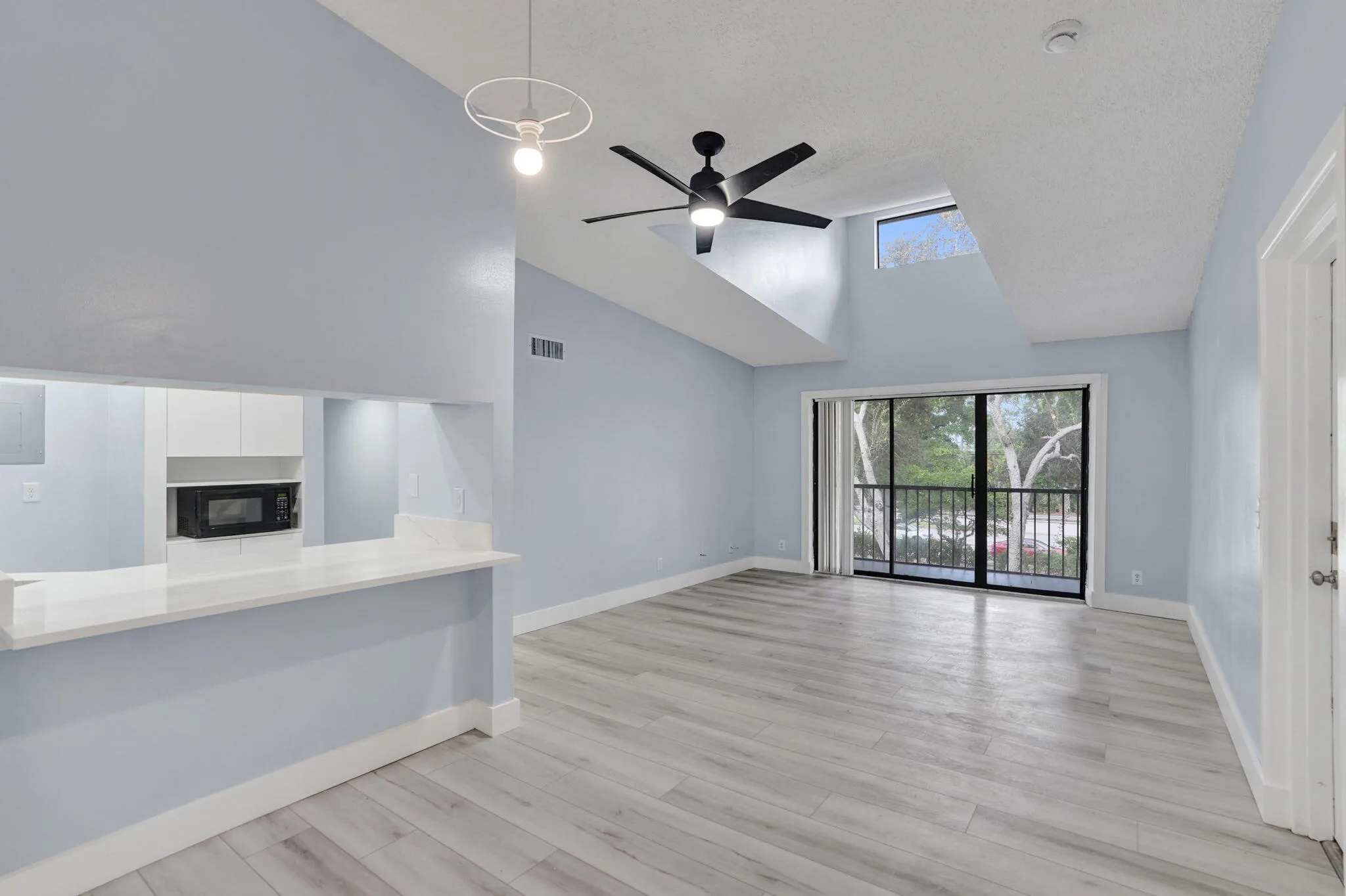 203 Foxtail Drive H3, West Palm Beach, Florida 33415 — photo 3