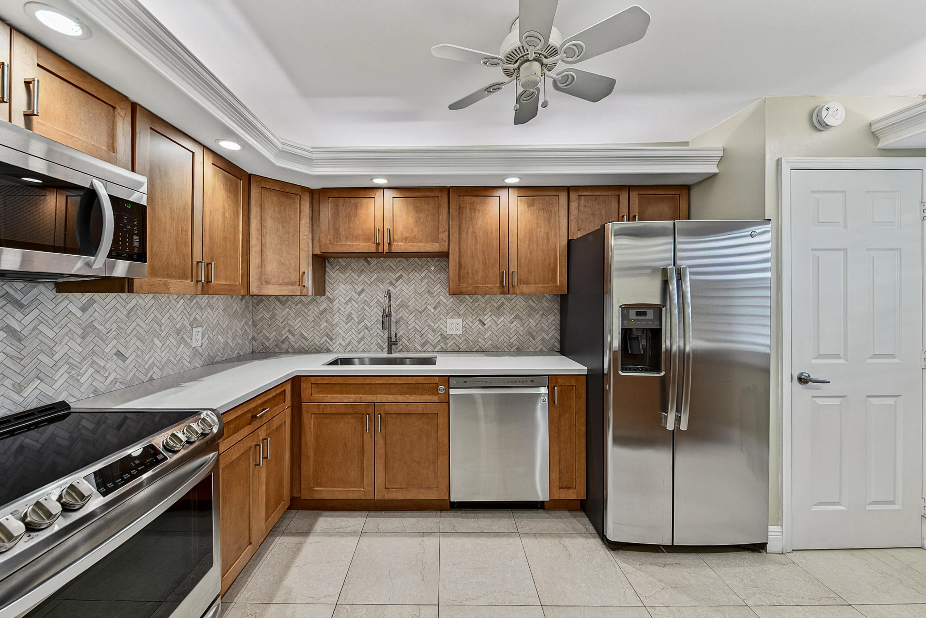 4000 Cypress Grove Way 506, Pompano Beach, Florida 33069 — photo 17