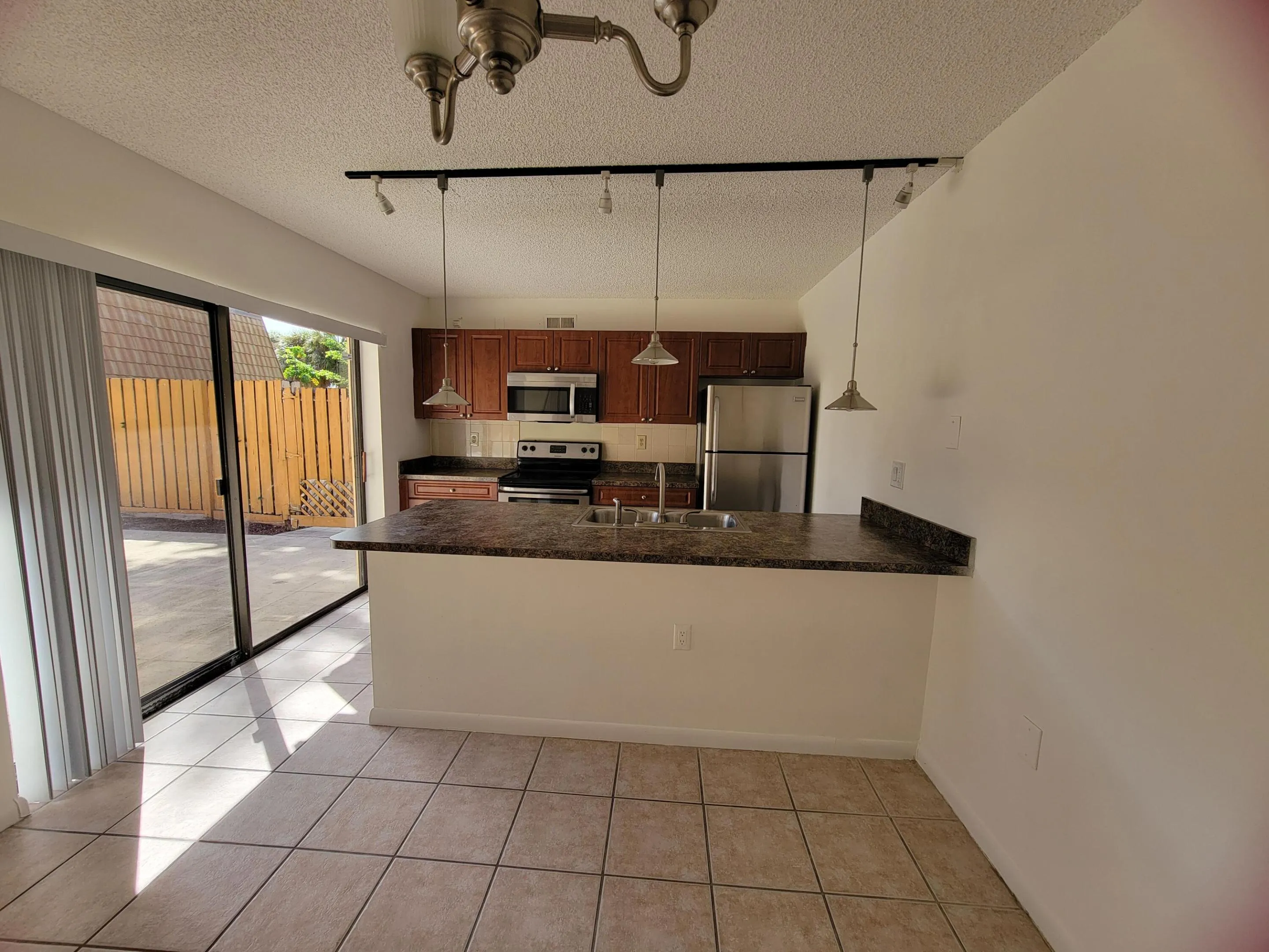 588 Green Springs Place 588, West Palm Beach, Florida 33409 — photo 7