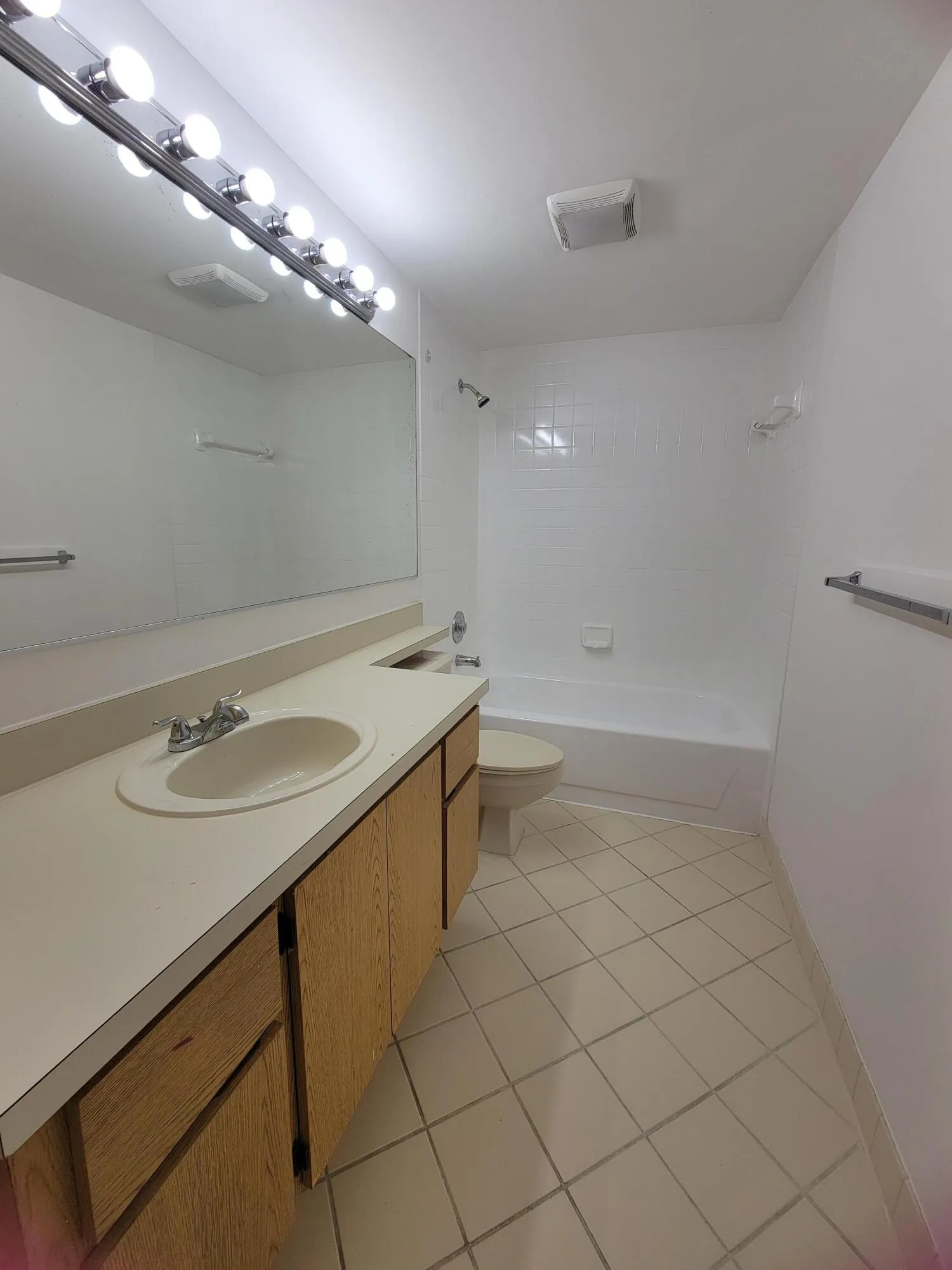 588 Green Springs Place 588, West Palm Beach, Florida 33409 — photo 16