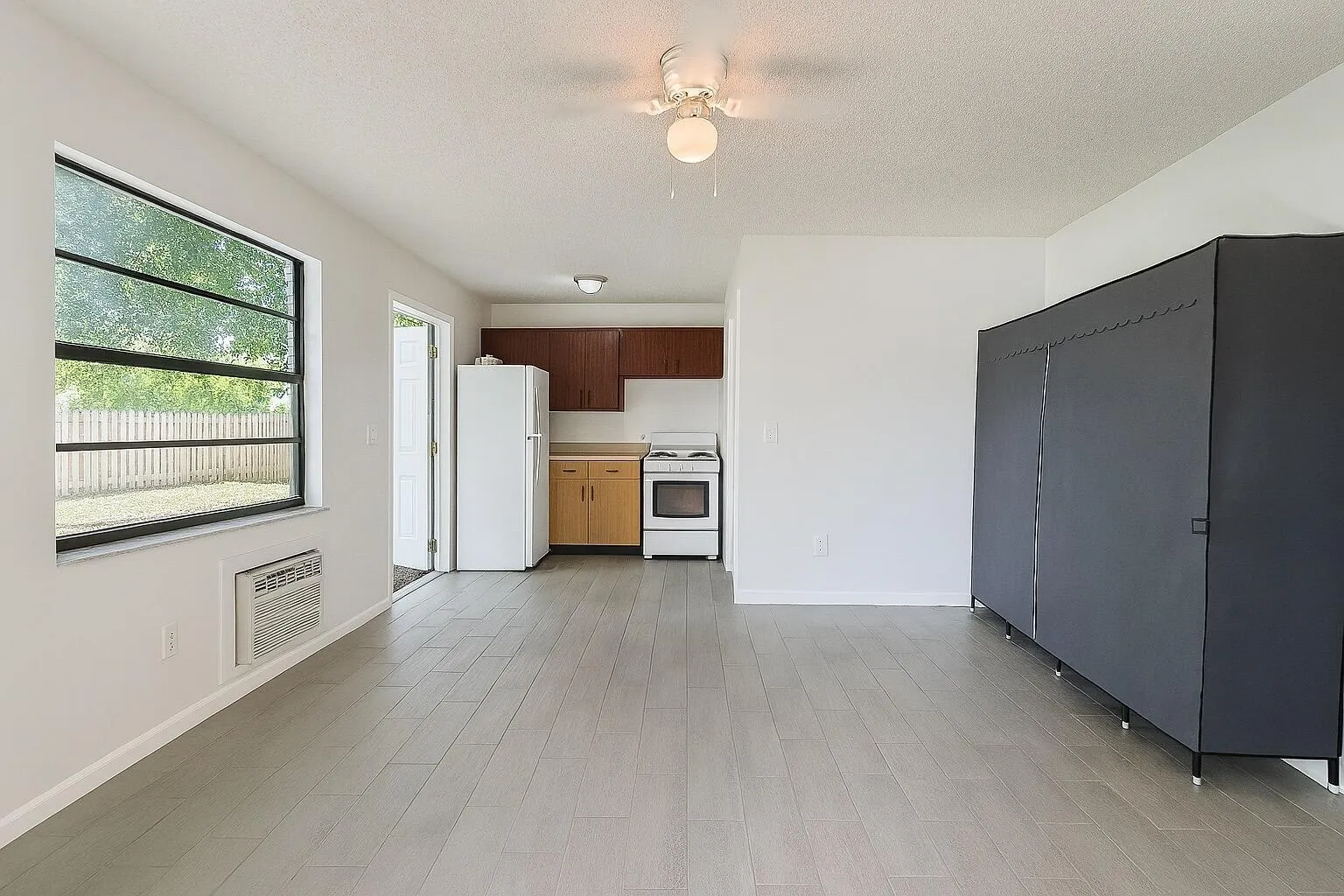 3539 Melaleuca Lane, Lake Worth, Florida 33461 — photo 4