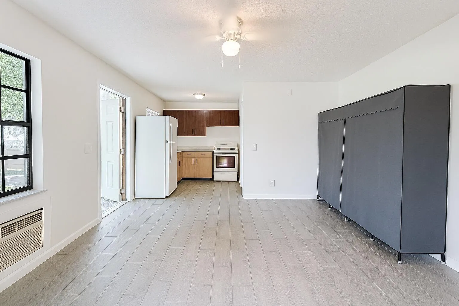 3539 Melaleuca Lane, Lake Worth, Florida 33461 — photo 6