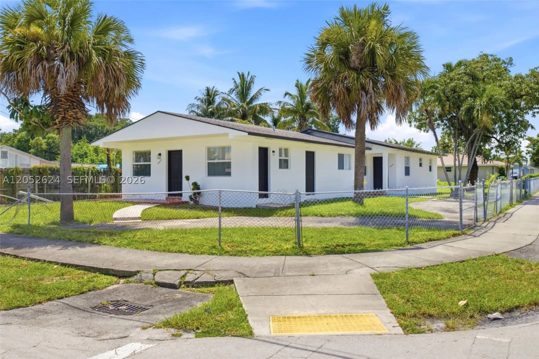 10841 Nw 8th Ave, Miami, Florida 33168