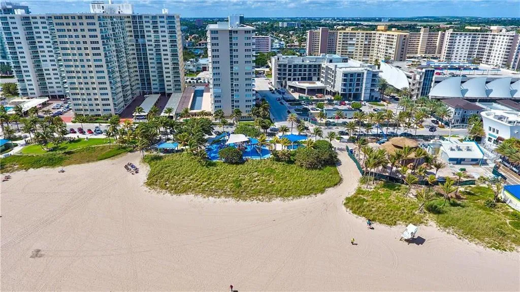 133 N Pompano Beach Boulevard 108, Pompano Beach, Florida 33062 — photo 1